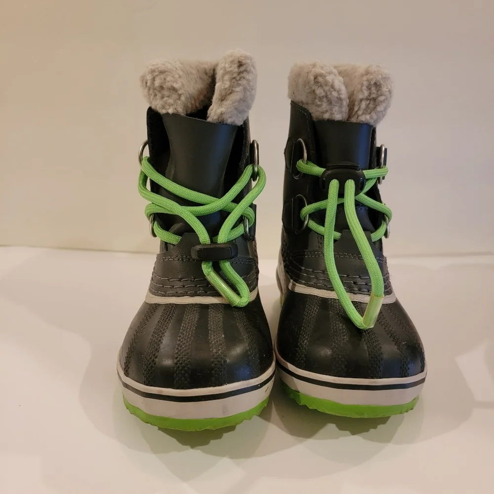 SOREL NC1880-259 KIDS WATERPROOF LINED Boots size 9 youth kids infant